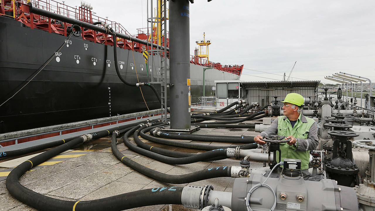 Marine Bunkering and Cargo Hoses