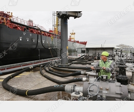 Ship loading various media - STW 150 and UTS 150 hose assemblies