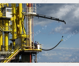 Cargo loading / unloading of ship, STW 150, Vapour Line