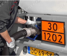 Connection road tanker to trailer: TW hose assembly, DDC Dry Disconnect Coupling