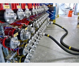 Tank storage: manifold with DDC Dry Disconnect Couplings, TW hose assemblies